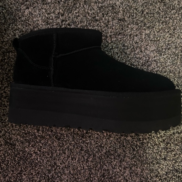 UGG Women's Classic Mini Black Platform Boots - Picture 2 of 16
